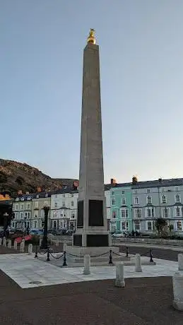 Bryn Pydew Obelisk