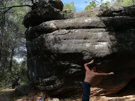 Sant Joan de Vilatorrada boulder