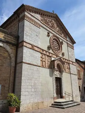 Église San Costanzo