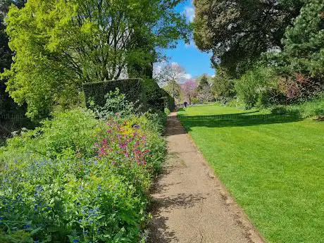 Myddelton House Gardens