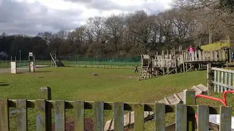 Grovehill and Woodhall Farm Adventure Playground