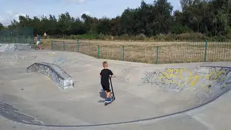 Finsbury Park Concrete Skatepark & Bowl