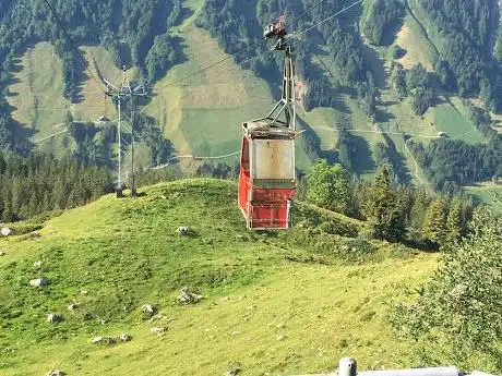 Seilbahn Chäppeliberg - Spilau / Tal