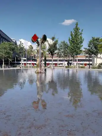 MOP Meret Oppenheim-Platz