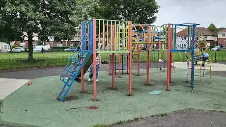 Waverley Avenue Playground