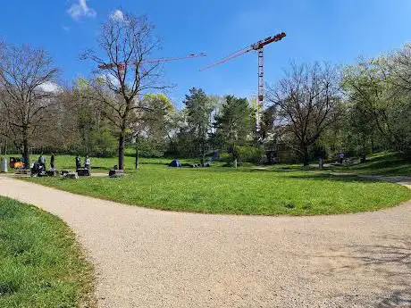 Park im Grünen - Grillstelle