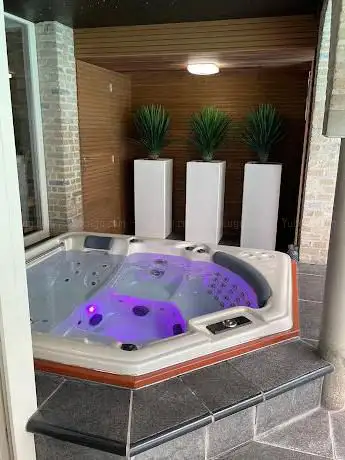 PRIVATE SAUNA PALACE