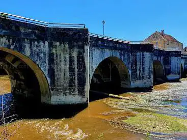 Pont de Pierre