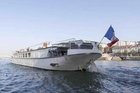 Paris Yacht 1