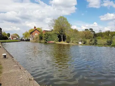 Cranfleet Lock (at Nottingham Yacht Club).