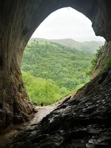 Thor's Cave