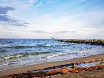 Spiaggia libera di Lido di Dante