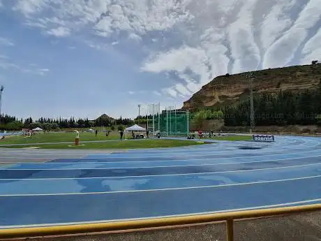 Pistas De Atletismo De Monzón