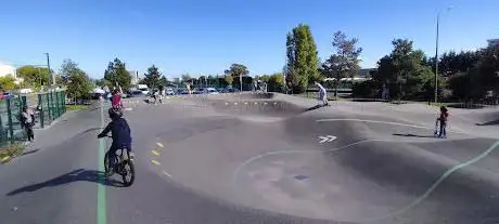 Pumptrack - skatepark