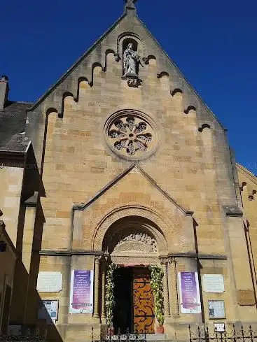 Chapelle des apparitions du Sacré-Coeur de Jésus