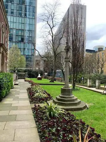 Saint Botolph-without-Bishopsgate Gardens