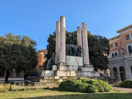 Monumento ai Caduti di Piazza Vittoria