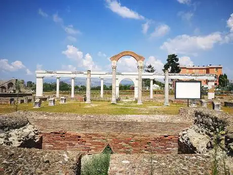 Tempio del Divo Giulio - Minturnae