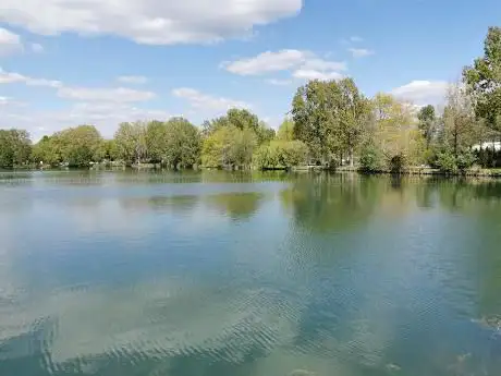 Lac de Sesquières