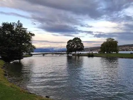 Lake promenade