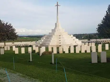 Église-mémorial Saint-Georges d'Ypres