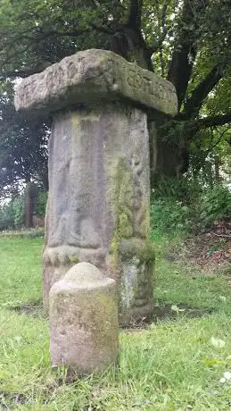 Anderton Headless Cross And Stocks