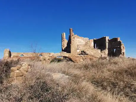 Castillo de Ador (s XI  ruina)