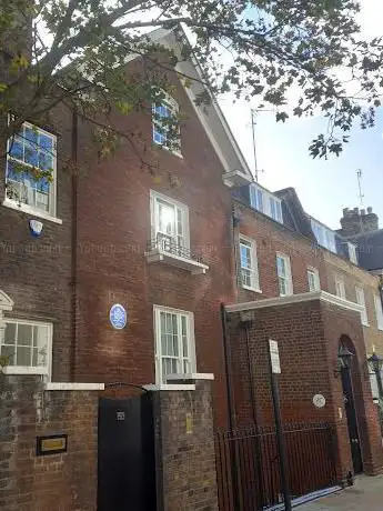 Blue Plaque: Sir Winston Churchill