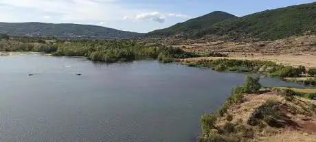 Neck de la Roque (cheminée basaltique)