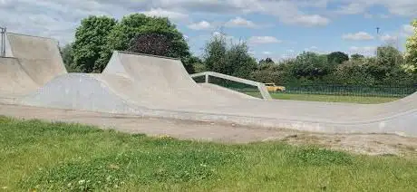 Mee Brow Skate Park