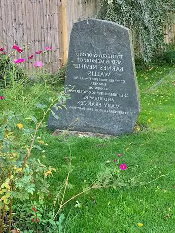 Barnes Wallis Grave