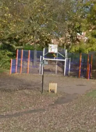 Wayfield Drive play area (Middle Park)