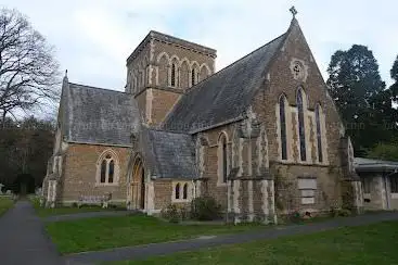 Holy Trinity Church, Lyne & Longcross