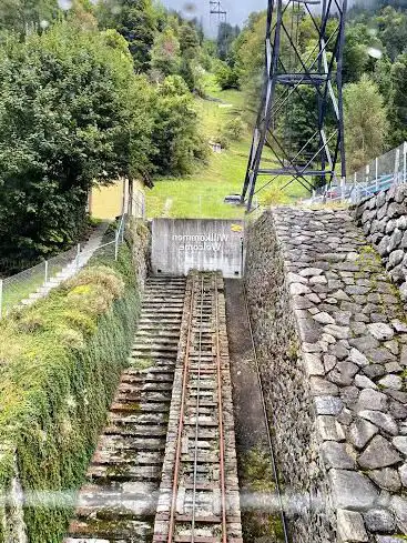 GRUTSCHALP CABLE CAR DEPARTURE POINT.