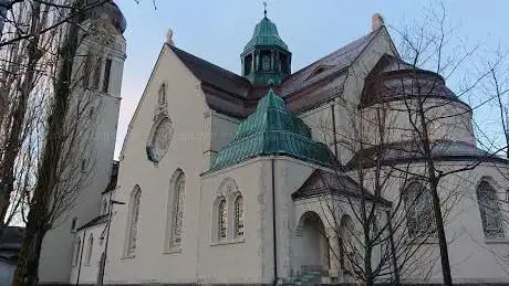 Kirche und Pfarrei St.Maria Neudorf