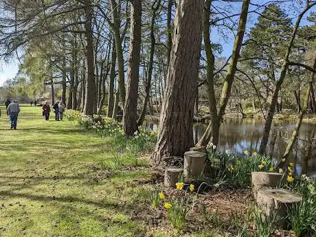 Ellerker House Gardens