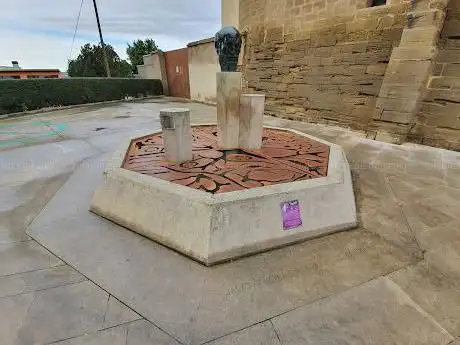 Monumento a Santiago Ramón y Cajal