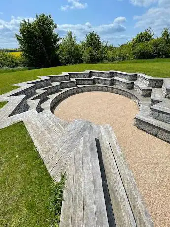 Amphitheatre work-of-art