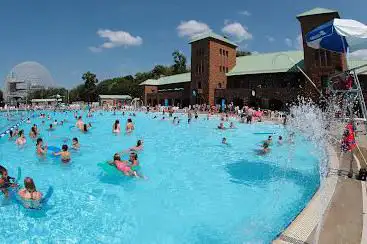 Complexe aquatique du parc Jean-Drapeau