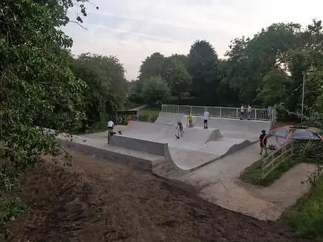 Long Hanborough Skatepark