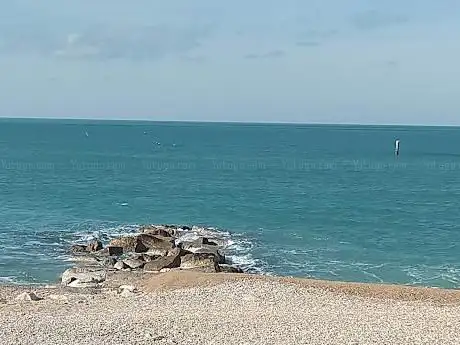 Passeggiata lungo mare