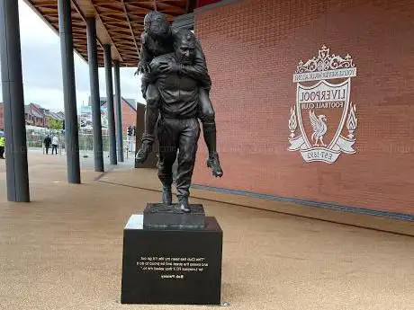 Bob Paisley & Emlyn Hughes Statue