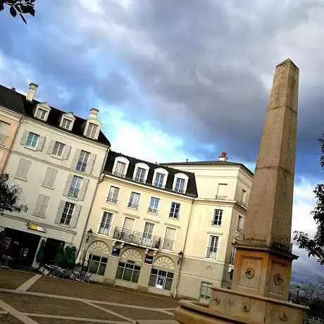 Place de Toscane