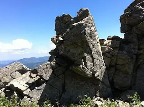 Corno Boulder settore rifugio Le Rocce