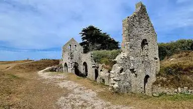 Vestiges de la chapelle Sainte-Anne