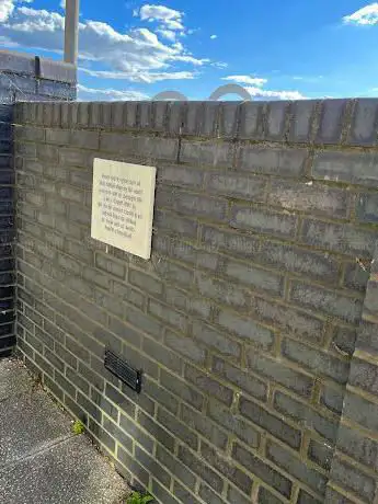 Bullivants Wharf memorial