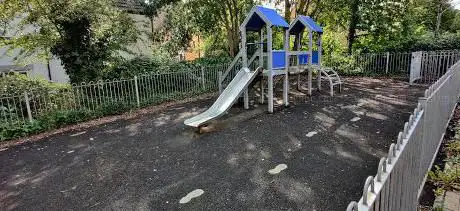 Kings Drive Play Area 2