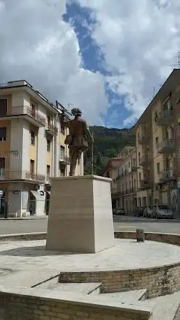 Statua Enrico Toti