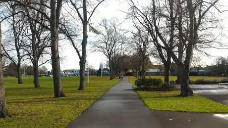 Cottons Park