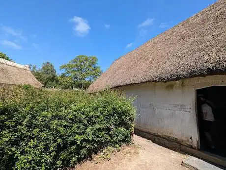 Hendre'r-ywydd Uchaf Farmhouse